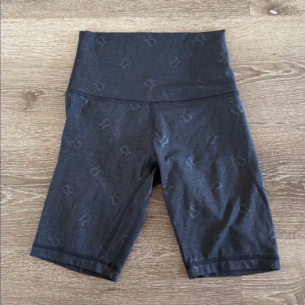 lululemon Align™ High-Rise Short 8" in Logo Print Black, size 2